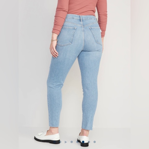NWT Old Navy High-Waisted OG Straight Cut-Off Jeans in Alma 18 - Picture 2 of 15